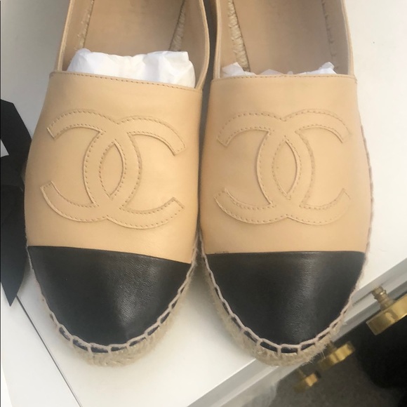 ❌SOLD❌ Authentic chanel lambskin espadrilles - Picture 3 of 7